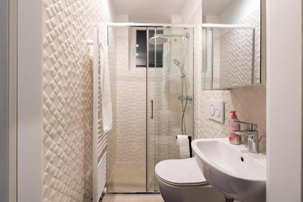 Apartment Near Metro 16 & Netflix - Kingsize Bed *